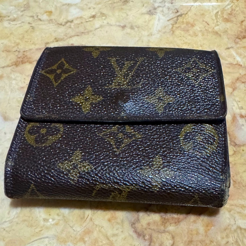 Authentic LOUIS VUITTON
Monogram Elise Wallet - Picture 10 of 12